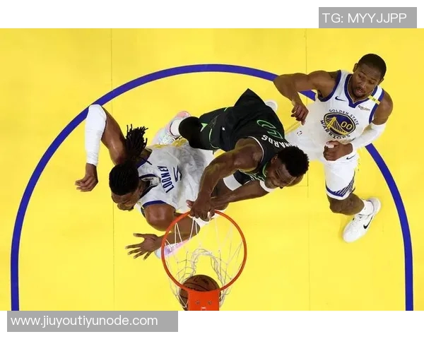 兰德尔直言球队防守失误严重下半场对手几乎狂轰百分