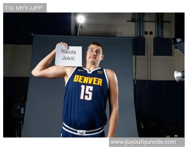 约基奇赛季前14场创历史中锋记录400分150板150助成就辉煌