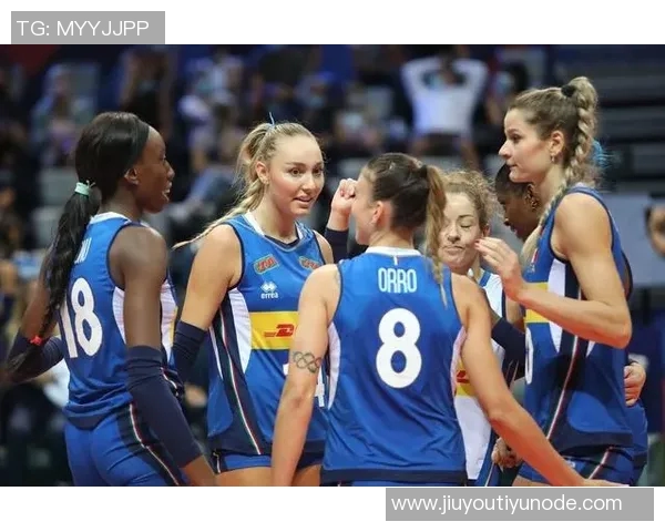 意大利媒体报道费内巴切关注埃斯波西托与斯卡马卡引援计划