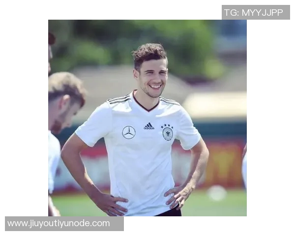 里肯回应格雷茨卡转会传闻称外界纯属无稽之谈并赞多特阵容稳定