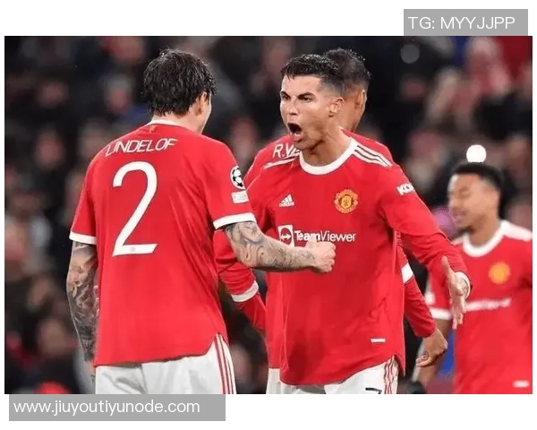 曼联客场球迷信息抽查引发工作人员不满与争议