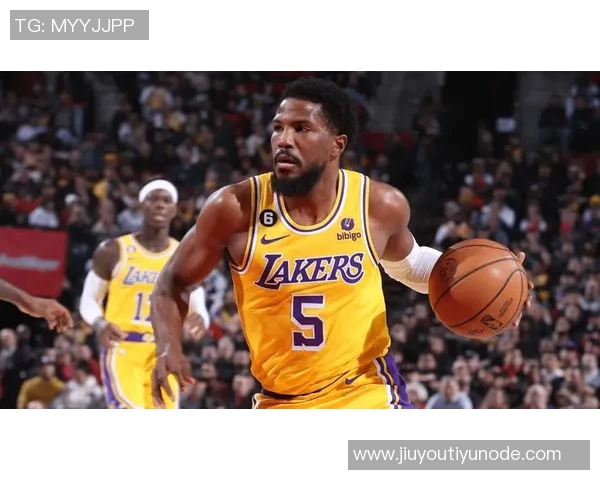 乖乖八村冲刺准备对决艾顿空中被拽后握手言和展现体育精神