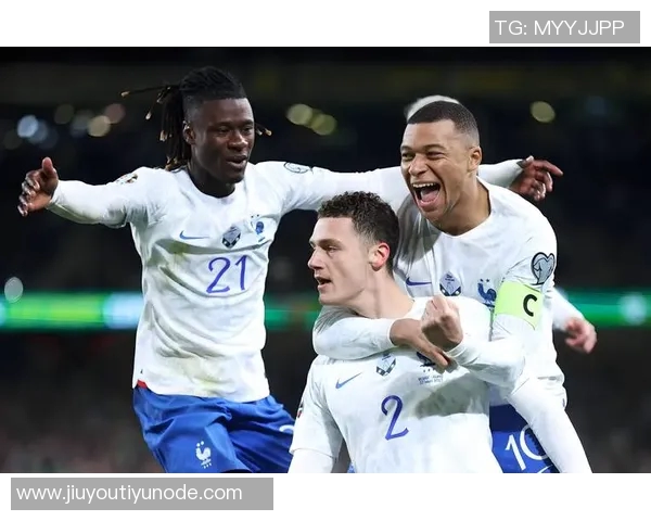 日本U20在加时赛被法国绝杀球员痛苦瘫倒赛场泪如雨下