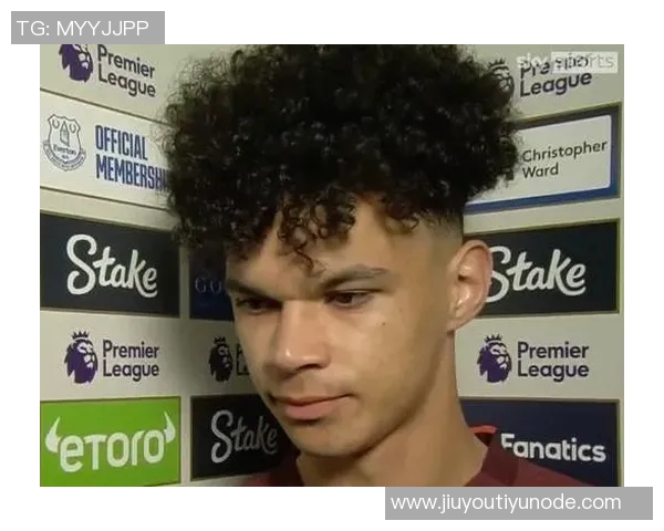 奥赖利谈左后卫表现提升哈兰德跑位能力令人赞叹