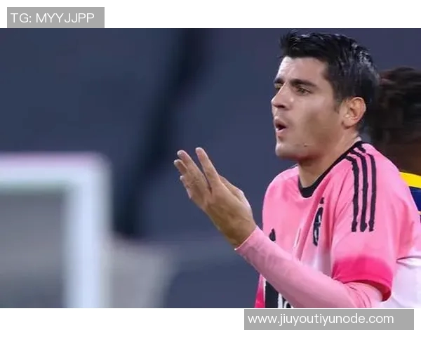 莫拉塔主动犯规染黄示意换人两次错失良机引发争议